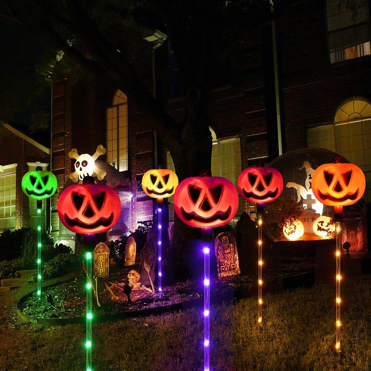 Set of 6 Solar Pumpkin Stake Lights for Halloween Decorations Outdoor, Colour Changing Lights, Light up Decorations, Pathway Party Porch Yard Decor (HUK119)